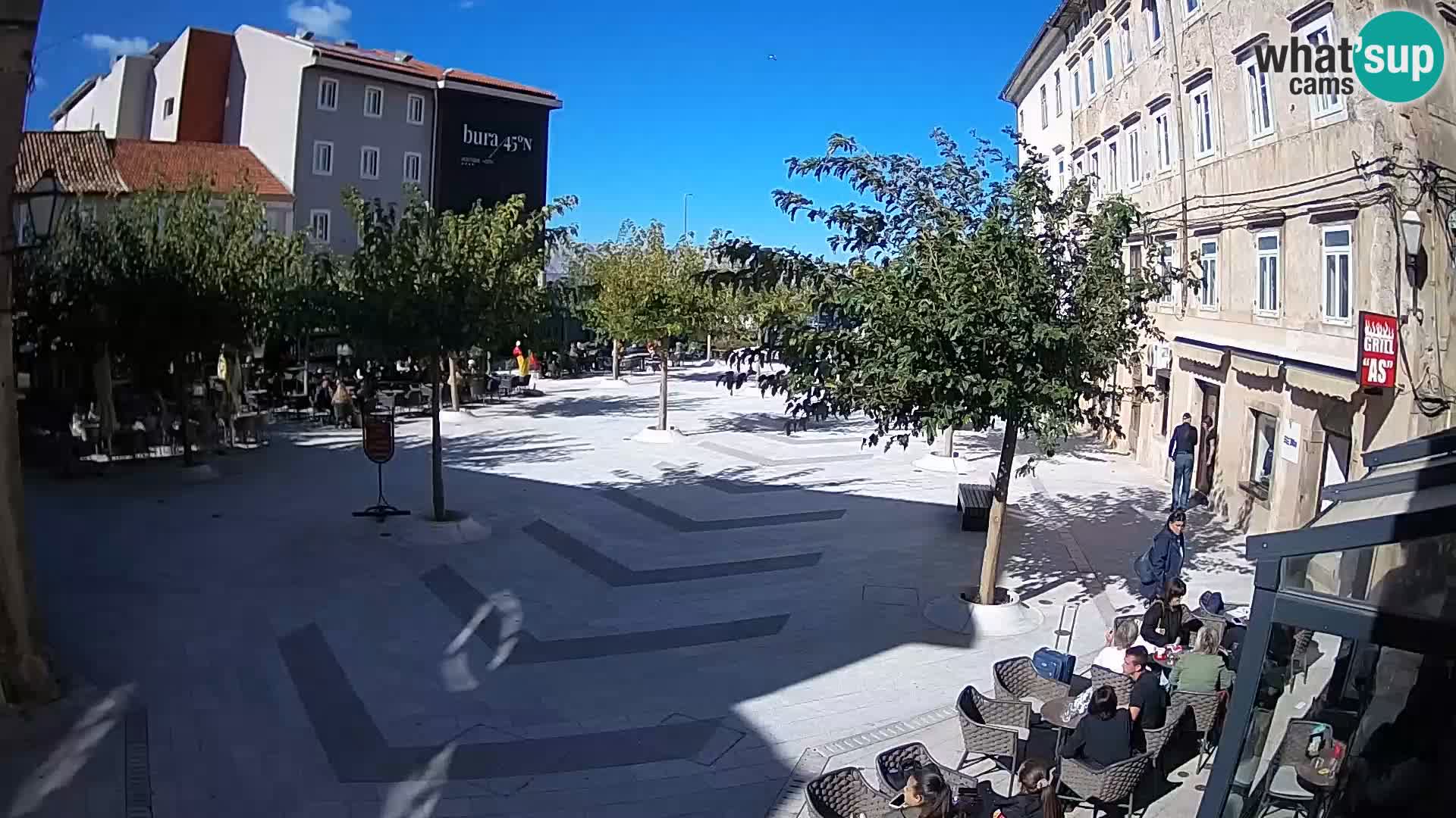 Zentrum der Stadt Senj – Pavlin platz – Live Cam Dalmatia