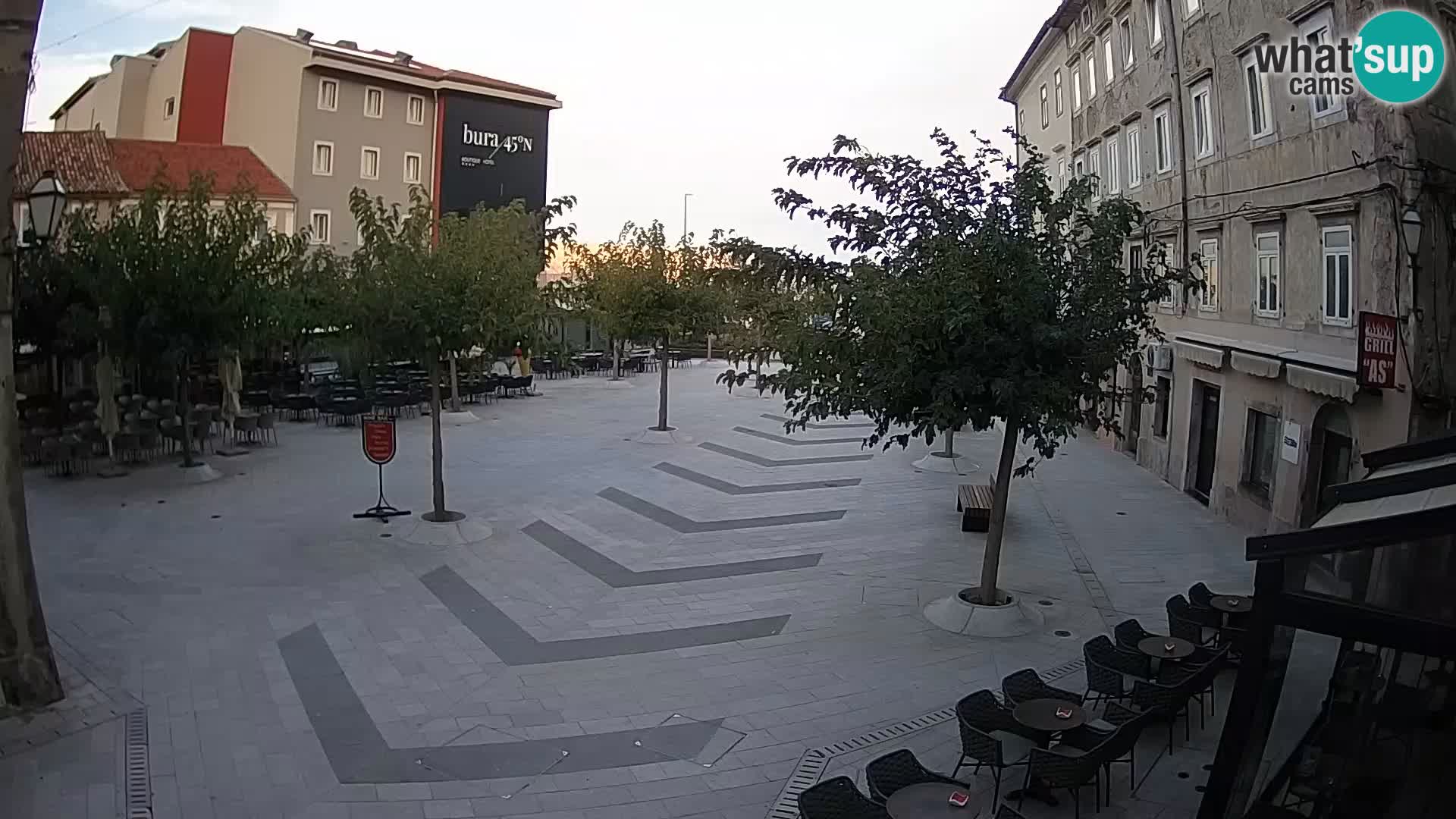 Center mesta Senj – Pavlinski trg – spletne kamere Dalmacija