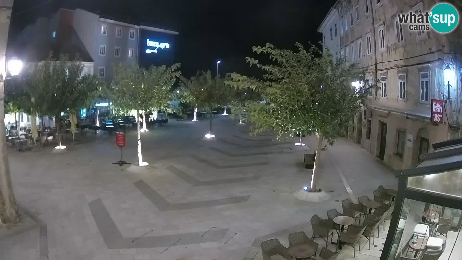 Center mesta Senj – Pavlinski trg – spletne kamere Dalmacija