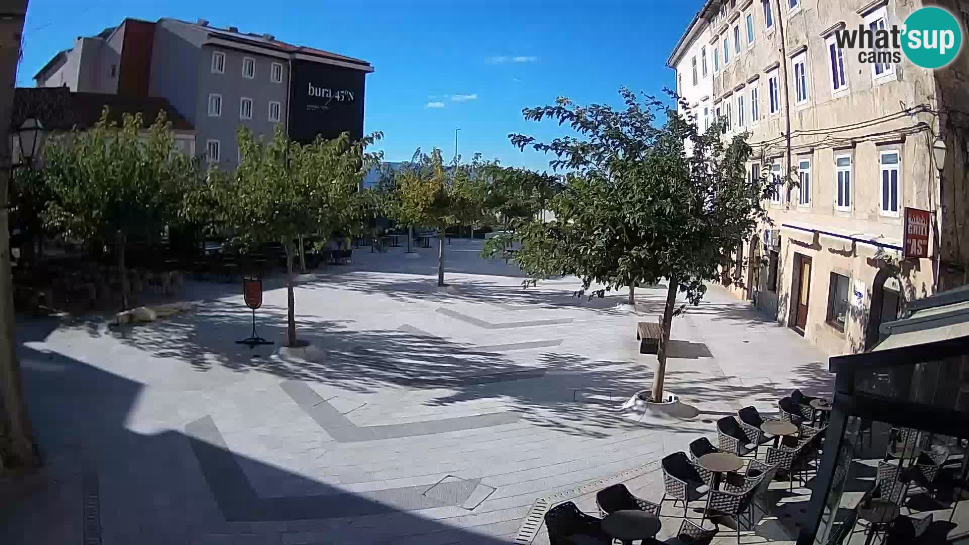 Center mesta Senj – Pavlinski trg – spletne kamere Dalmacija