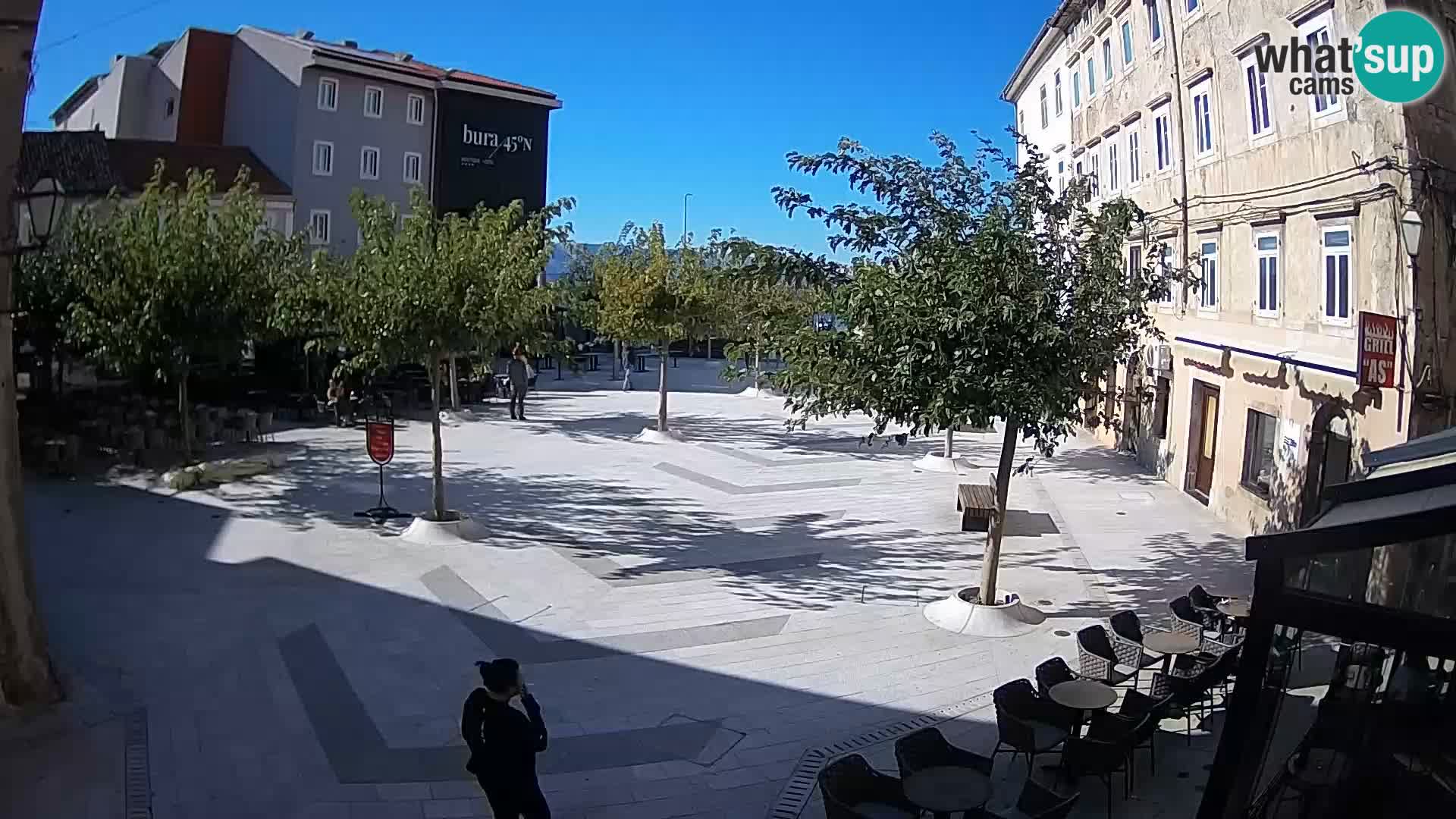 Zentrum der Stadt Senj – Pavlin platz – Live Cam Dalmatia