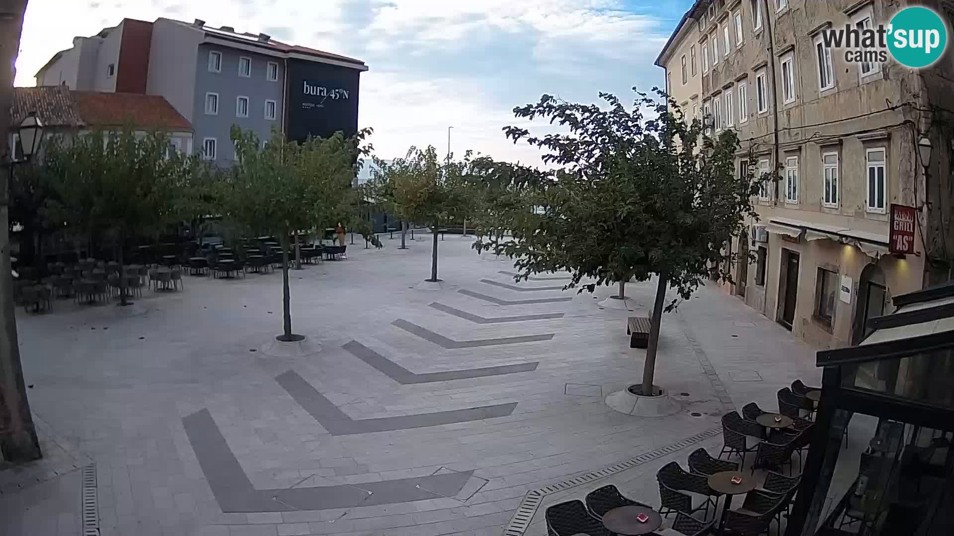 Center mesta Senj – Pavlinski trg – spletne kamere Dalmacija