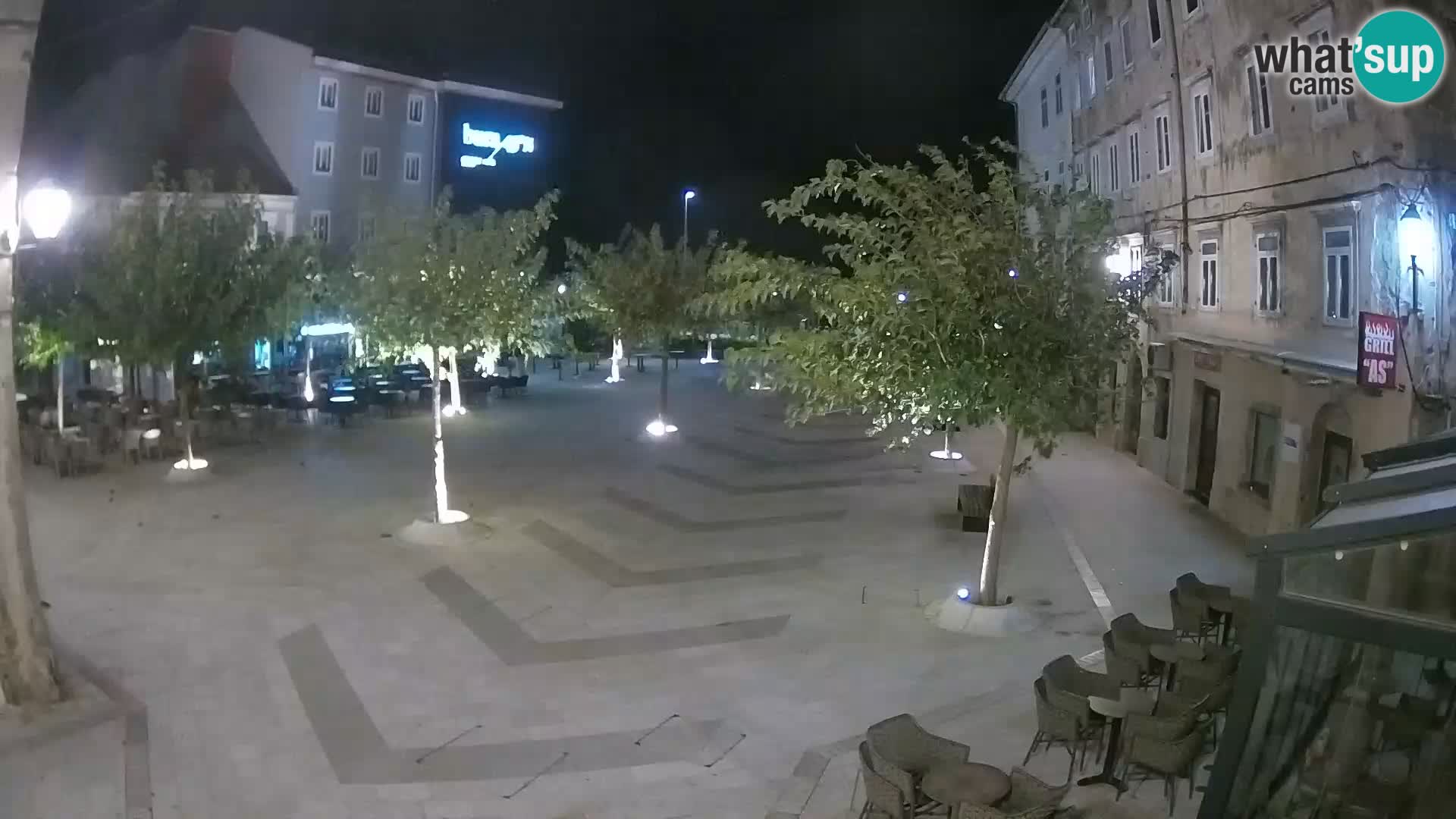 Centro de la ciudad de Senj – plaza Pavlin – Live Cam Dalmacia