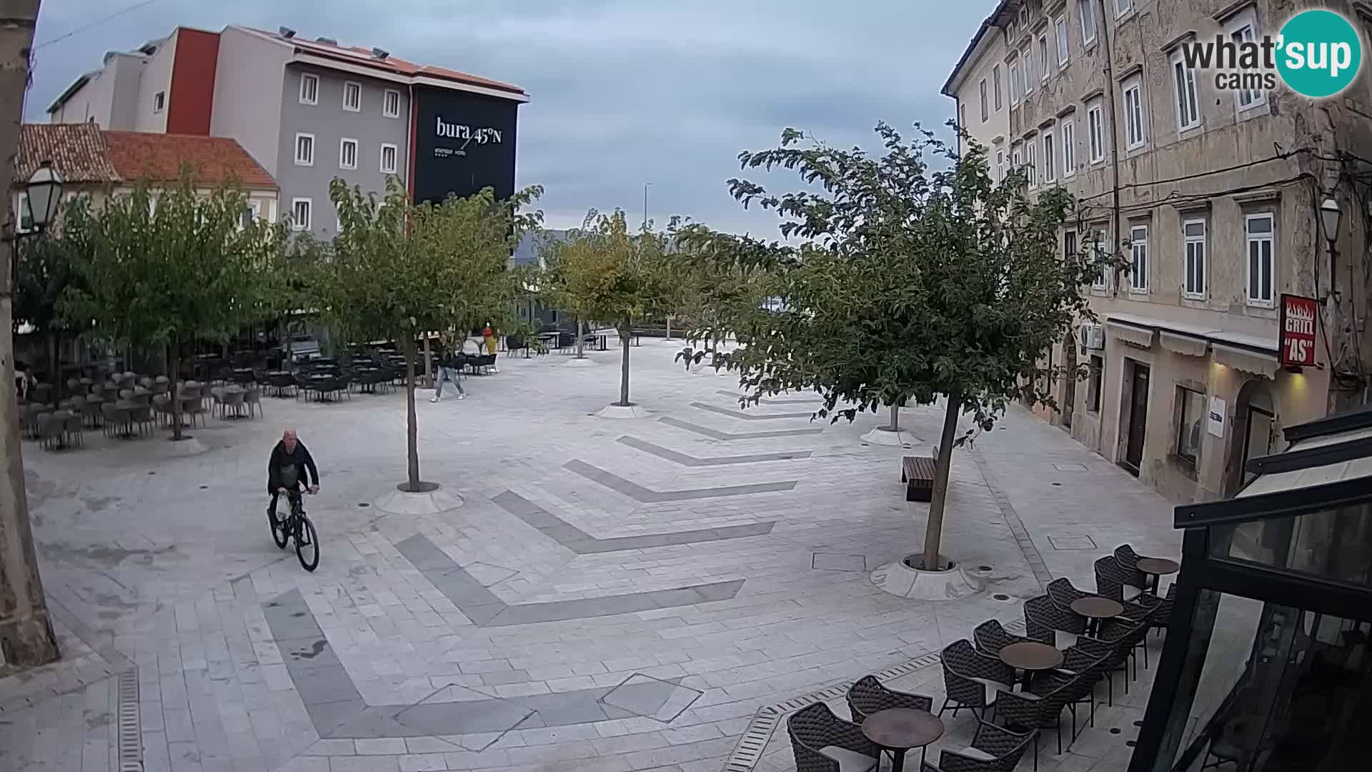 Zentrum der Stadt Senj – Pavlin platz – Live Cam Dalmatia