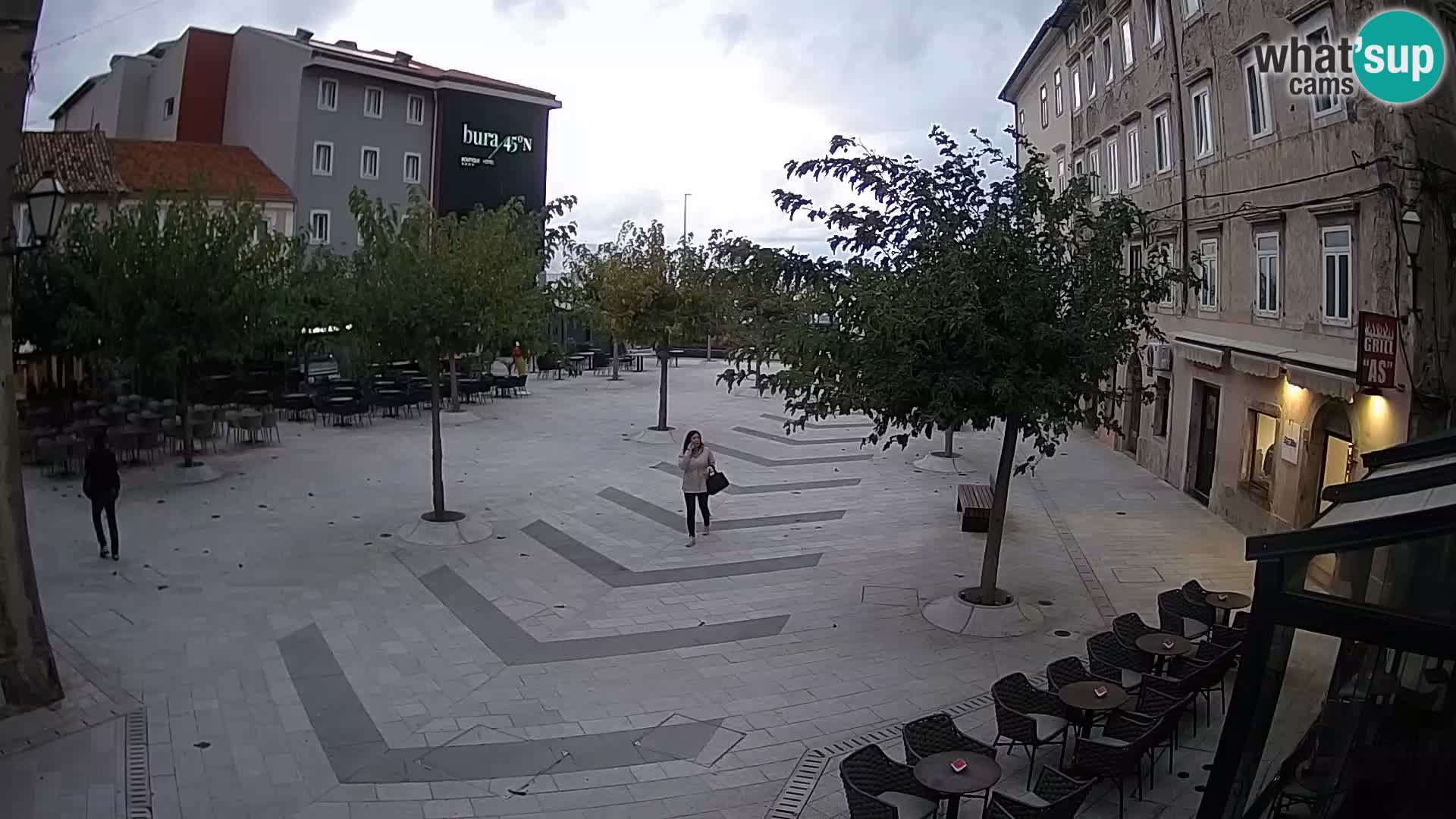 Center mesta Senj – Pavlinski trg – spletne kamere Dalmacija