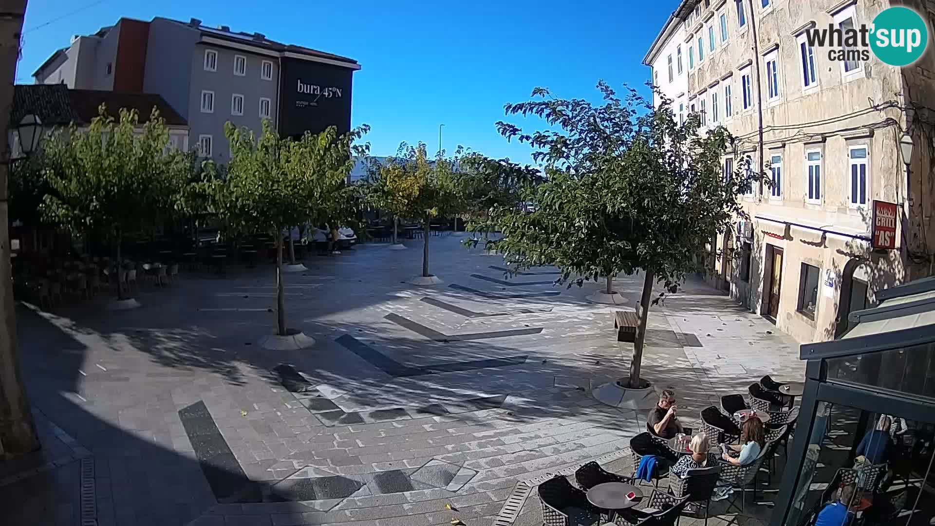 Center mesta Senj – Pavlinski trg – spletne kamere Dalmacija
