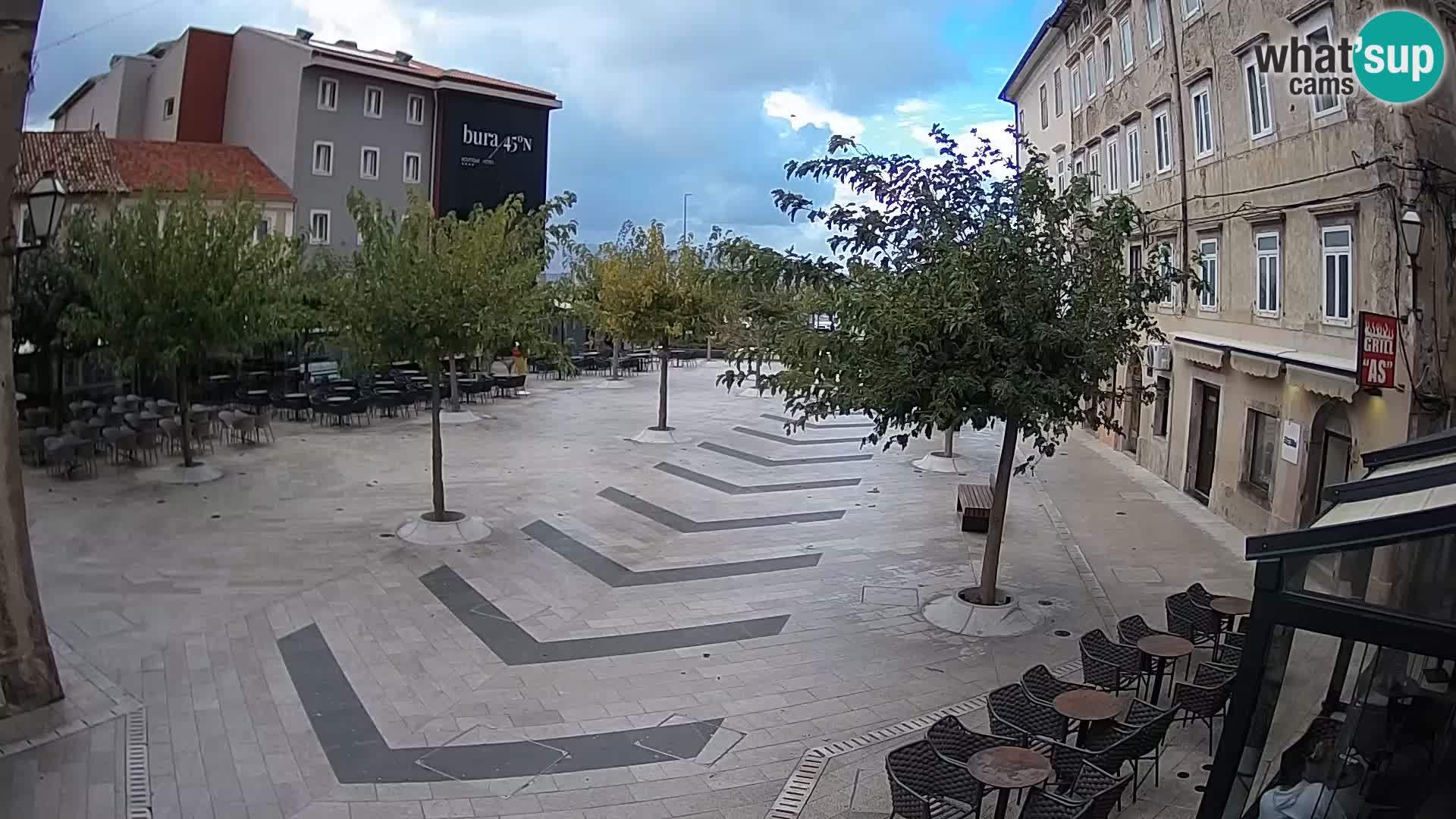 Center mesta Senj – Pavlinski trg – spletne kamere Dalmacija