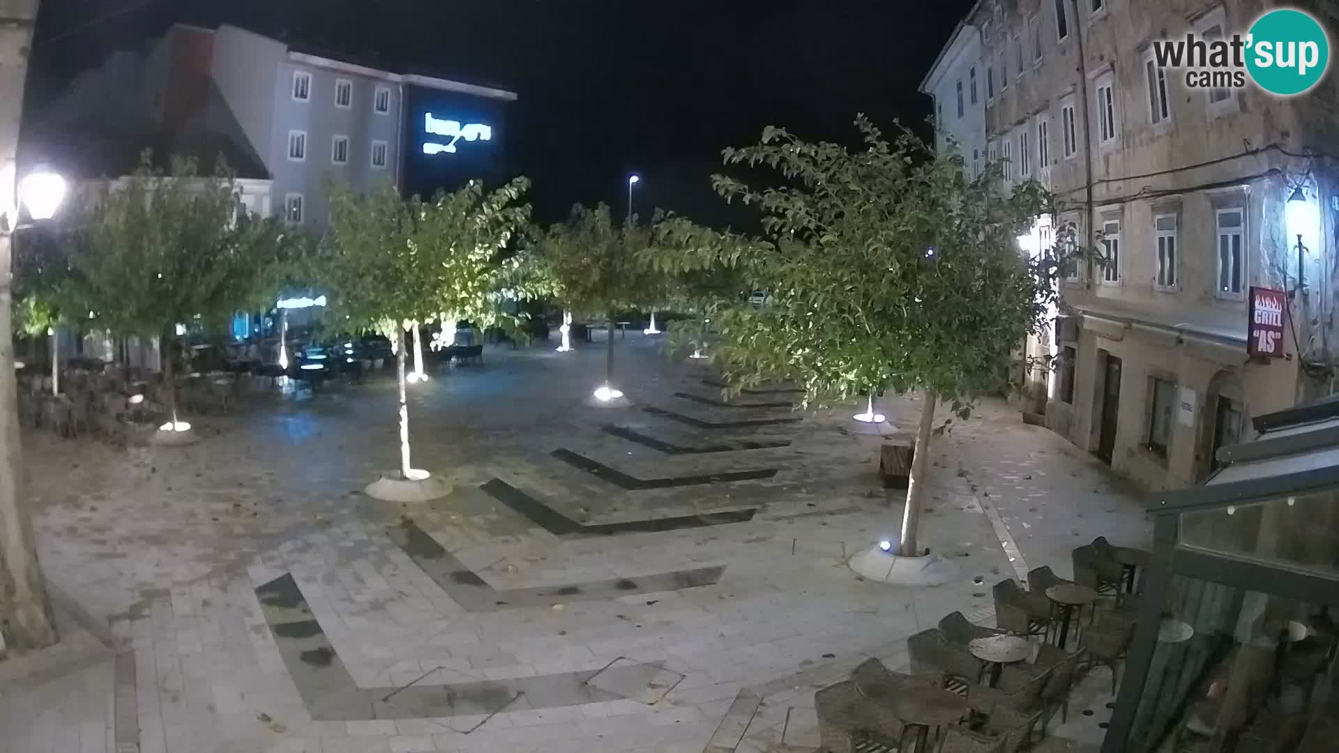Center mesta Senj – Pavlinski trg – spletne kamere Dalmacija