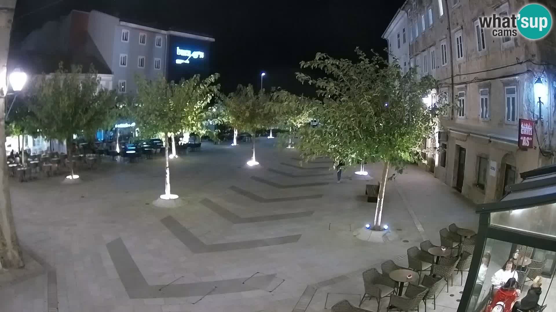 Zentrum der Stadt Senj – Pavlin platz – Live Cam Dalmatia