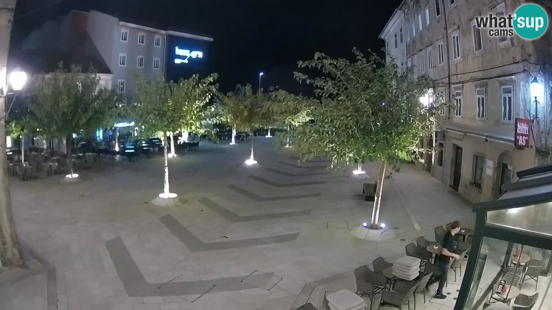Zentrum der Stadt Senj – Pavlin platz – Live Cam Dalmatia
