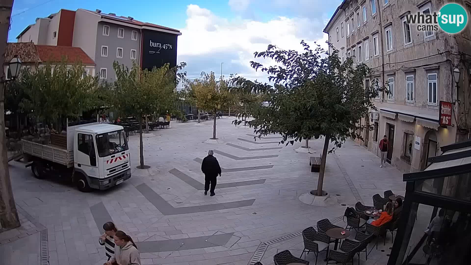 Center mesta Senj – Pavlinski trg – spletne kamere Dalmacija