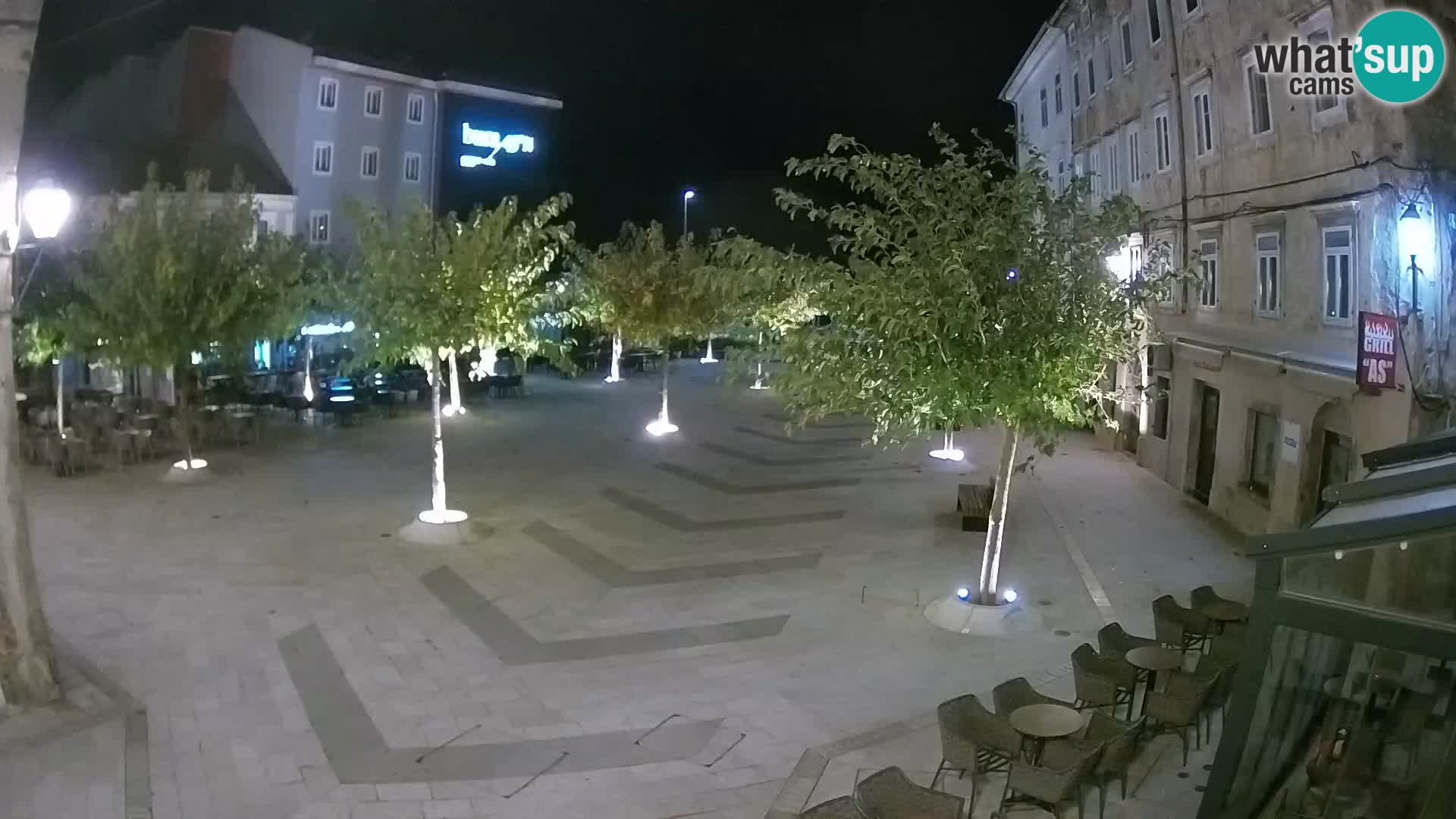 Zentrum der Stadt Senj – Pavlin platz – Live Cam Dalmatia