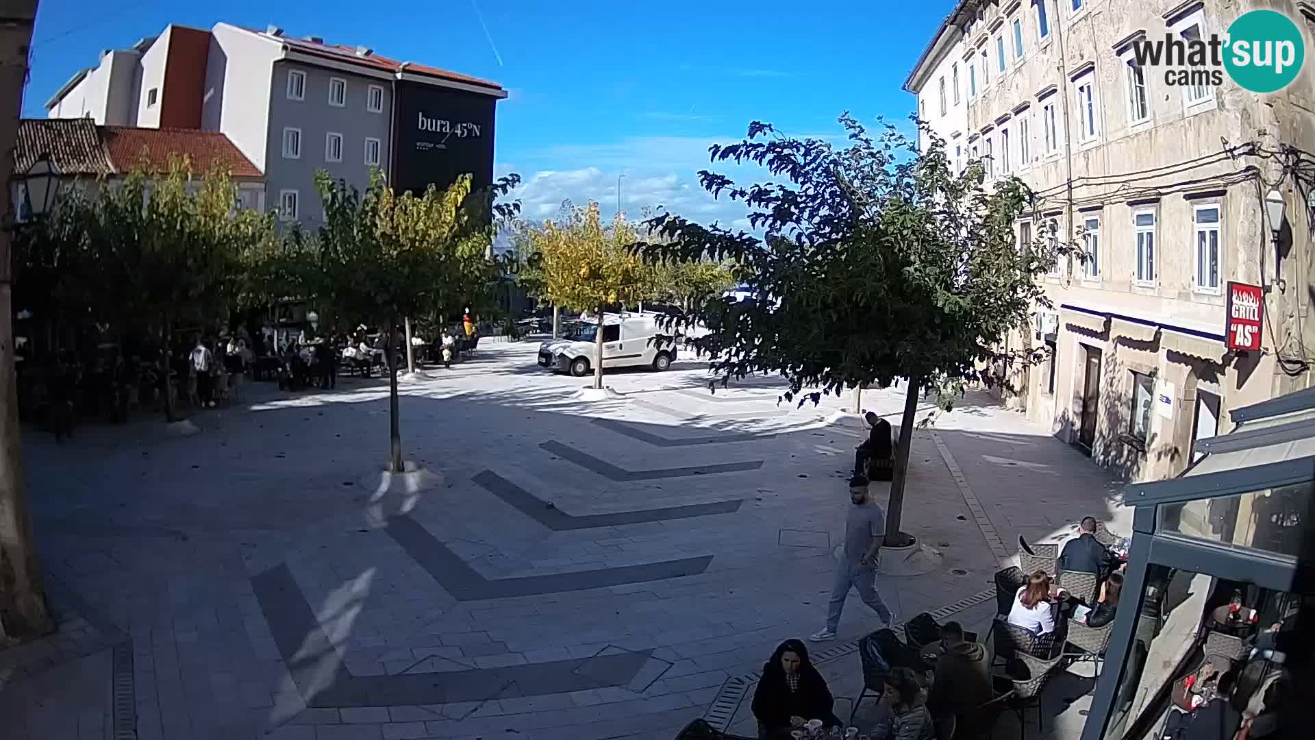 Center mesta Senj – Pavlinski trg – spletne kamere Dalmacija