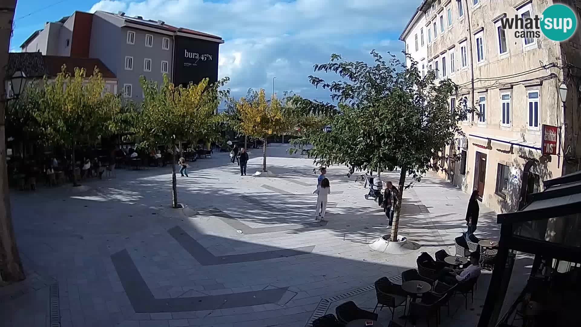 Zentrum der Stadt Senj – Pavlin platz – Live Cam Dalmatia