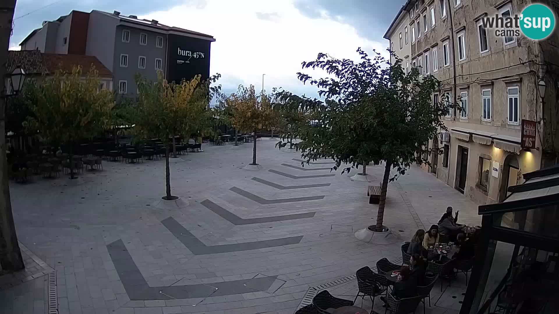 Center mesta Senj – Pavlinski trg – spletne kamere Dalmacija