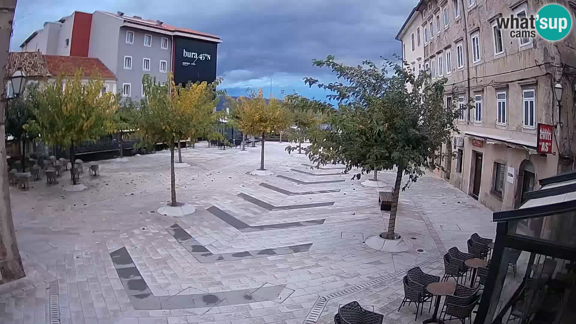 Zentrum der Stadt Senj – Pavlin platz – Live Cam Dalmatia