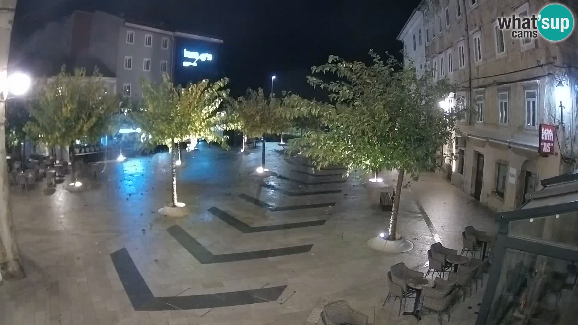 Center mesta Senj – Pavlinski trg – spletne kamere Dalmacija