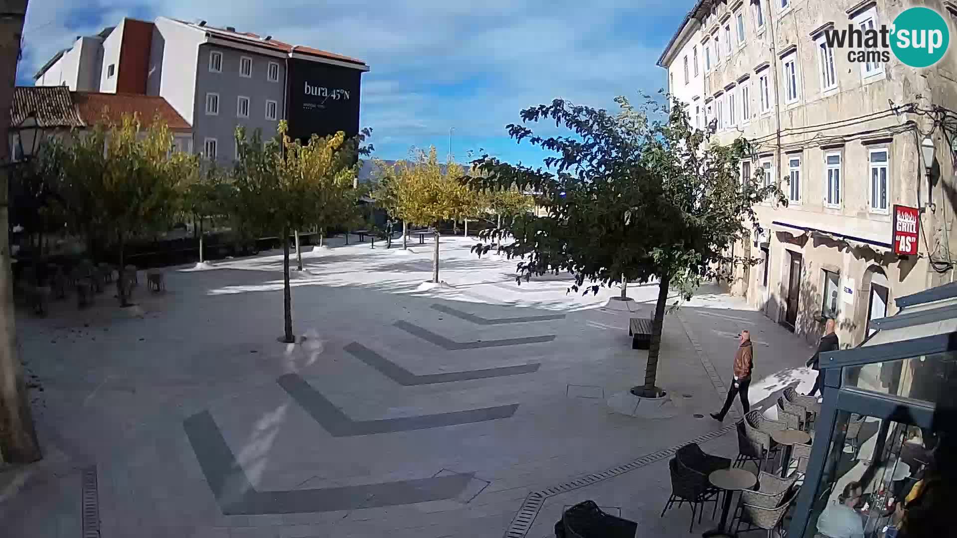 Zentrum der Stadt Senj – Pavlin platz – Live Cam Dalmatia