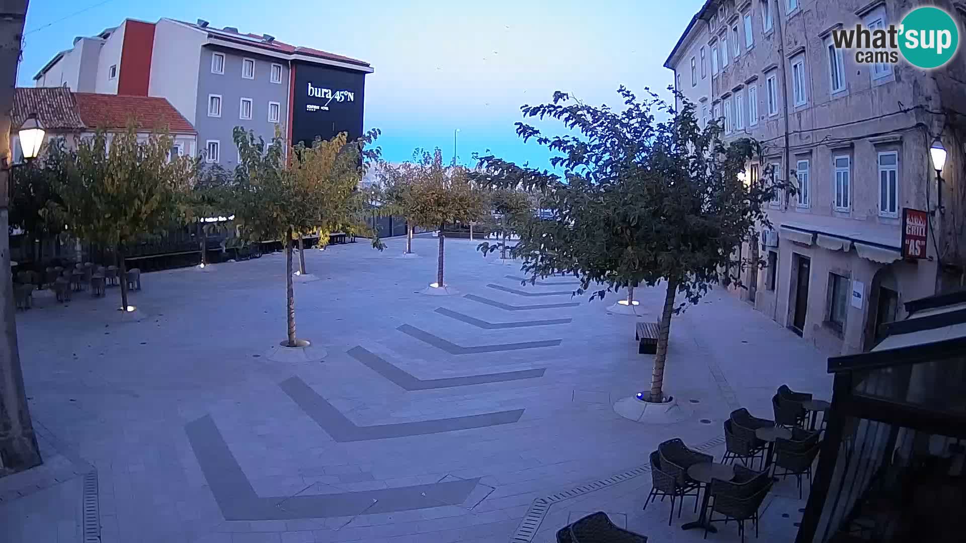 Centro de la ciudad de Senj – plaza Pavlin – Live Cam Dalmacia