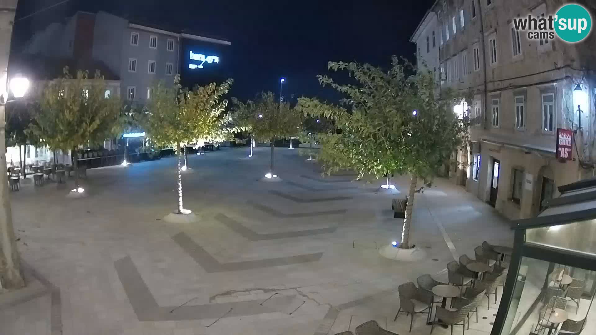 Centar grada Senja – Pavlinski trg – web kamere Dalmacija