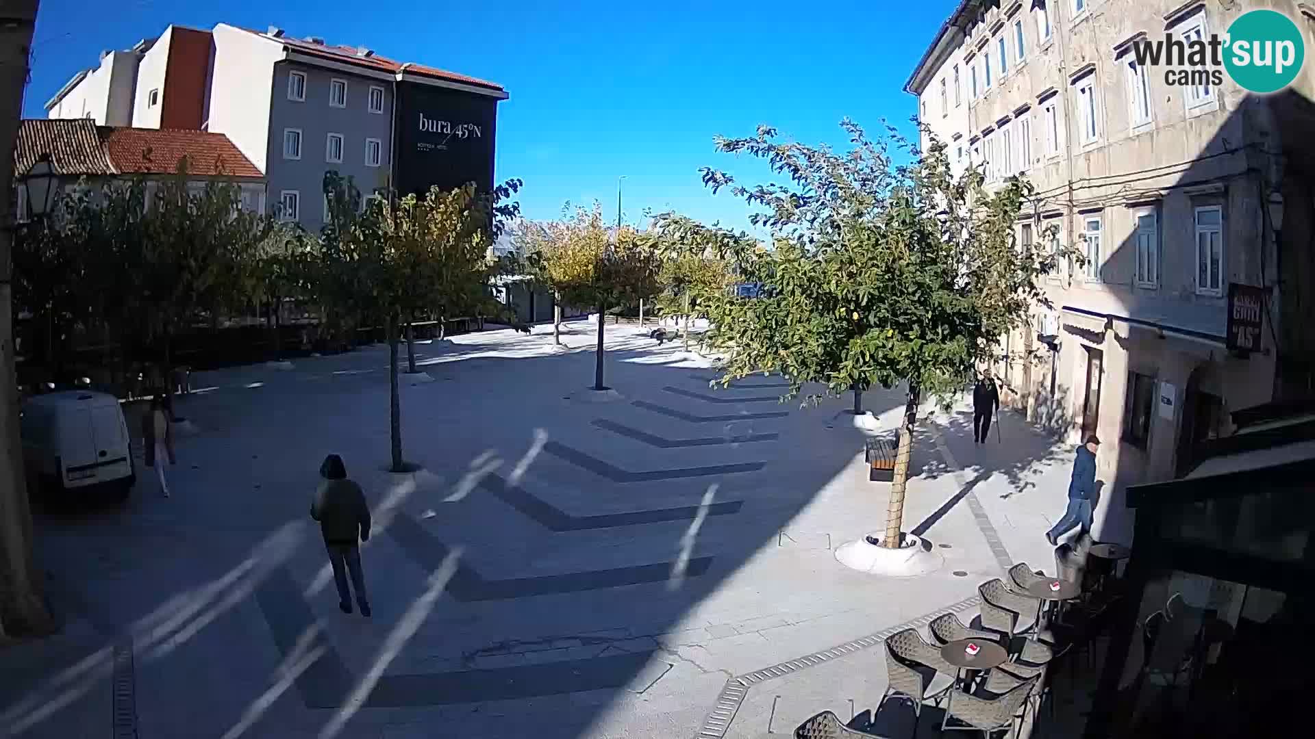 Centro de la ciudad de Senj – plaza Pavlin – Live Cam Dalmacia