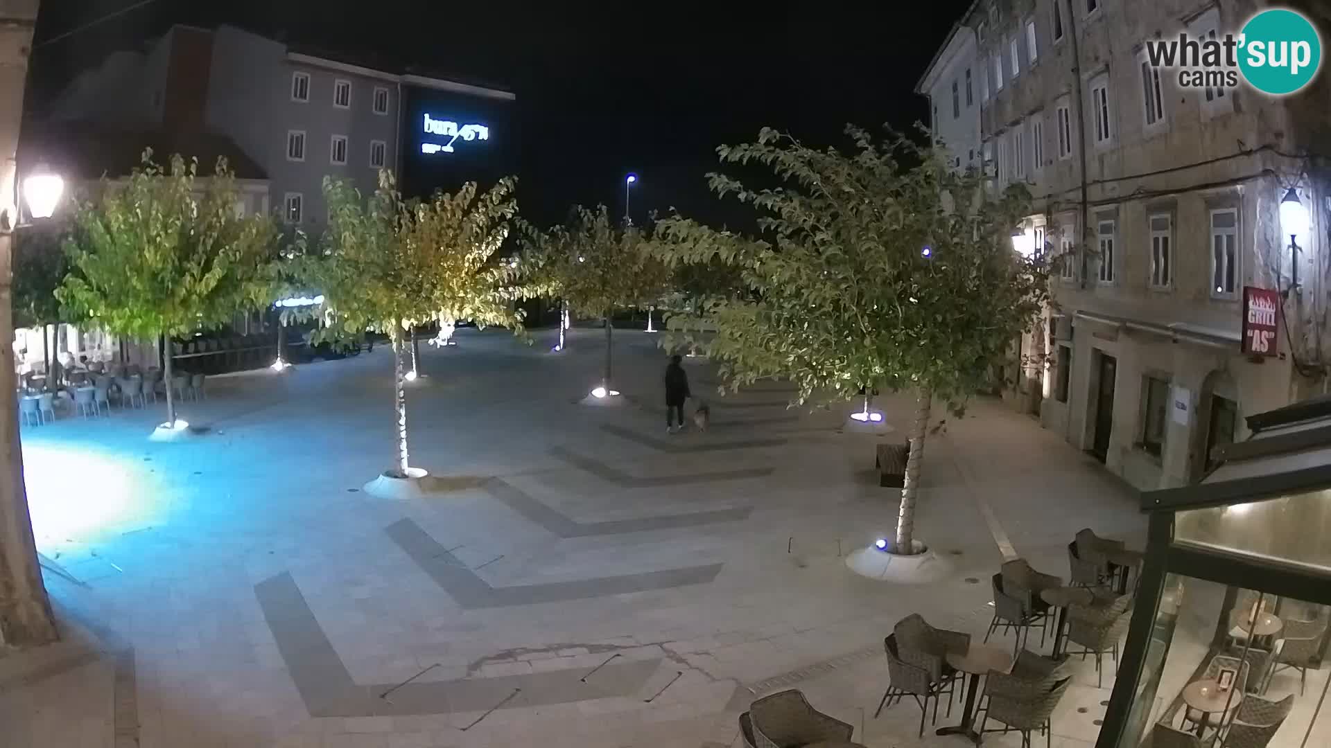 Centar grada Senja – Pavlinski trg – web kamere Dalmacija