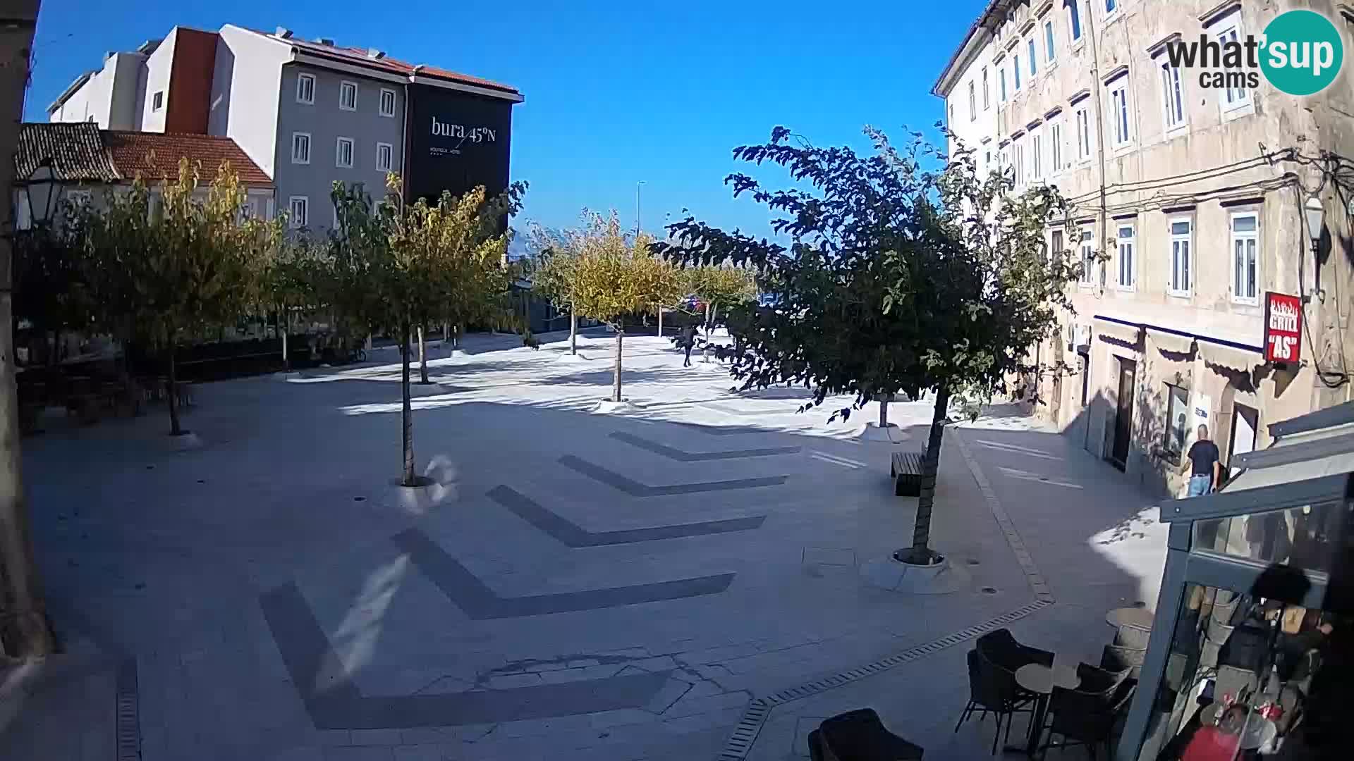 Center mesta Senj – Pavlinski trg – spletne kamere Dalmacija