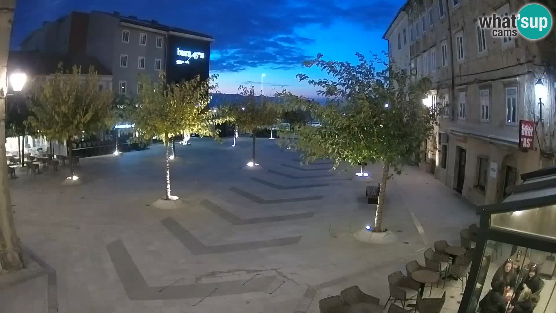 Centro de la ciudad de Senj – plaza Pavlin – Live Cam Dalmacia