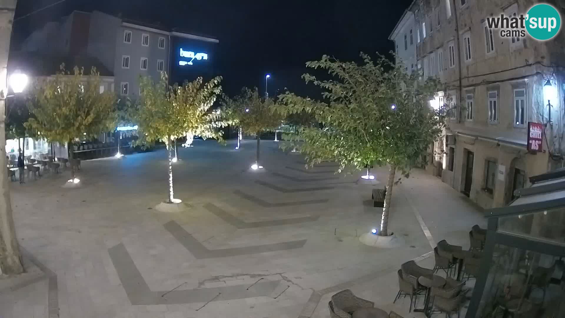 Centar grada Senja – Pavlinski trg – web kamere Dalmacija