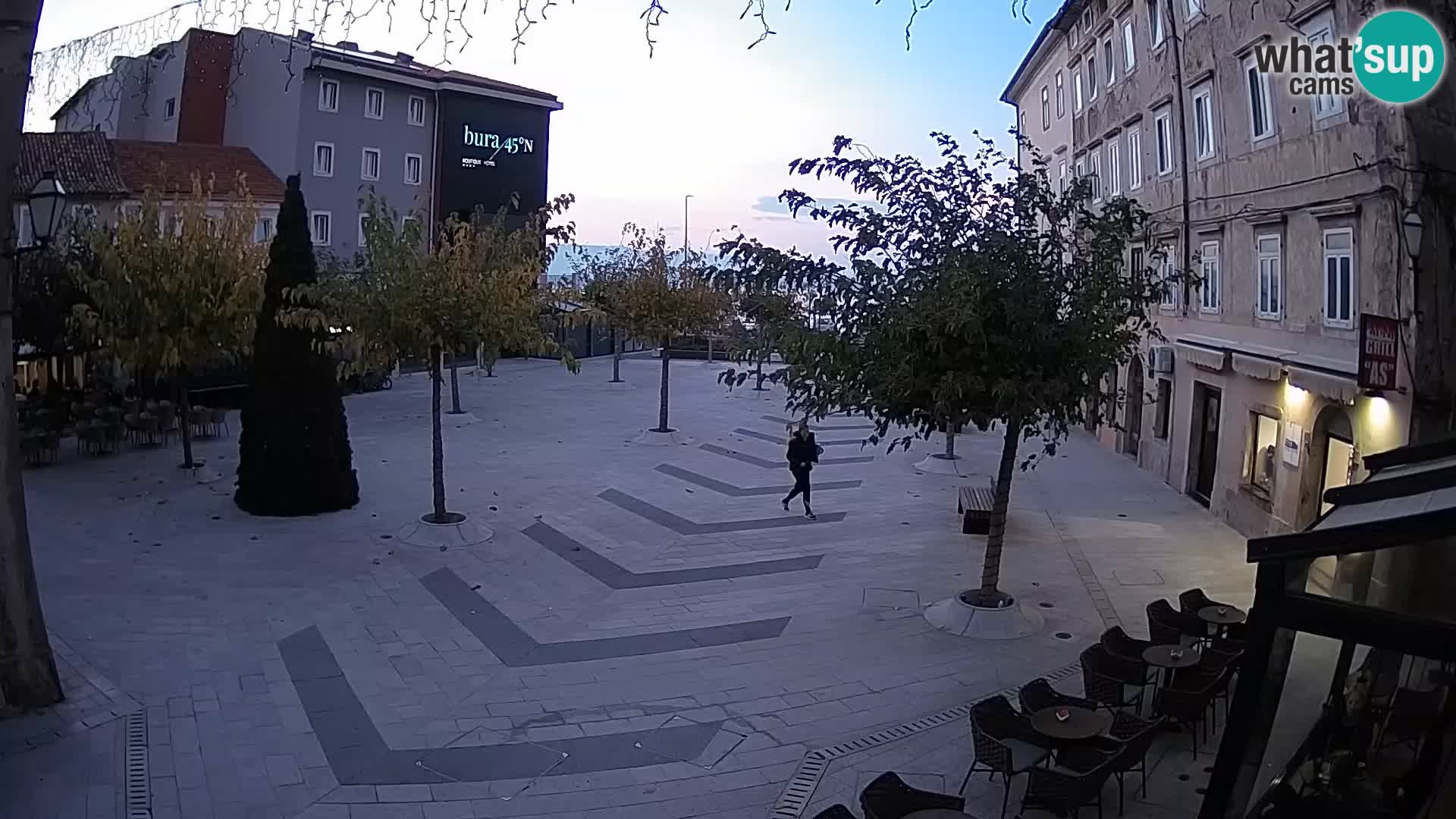 Centro de la ciudad de Senj – plaza Pavlin – Live Cam Dalmacia