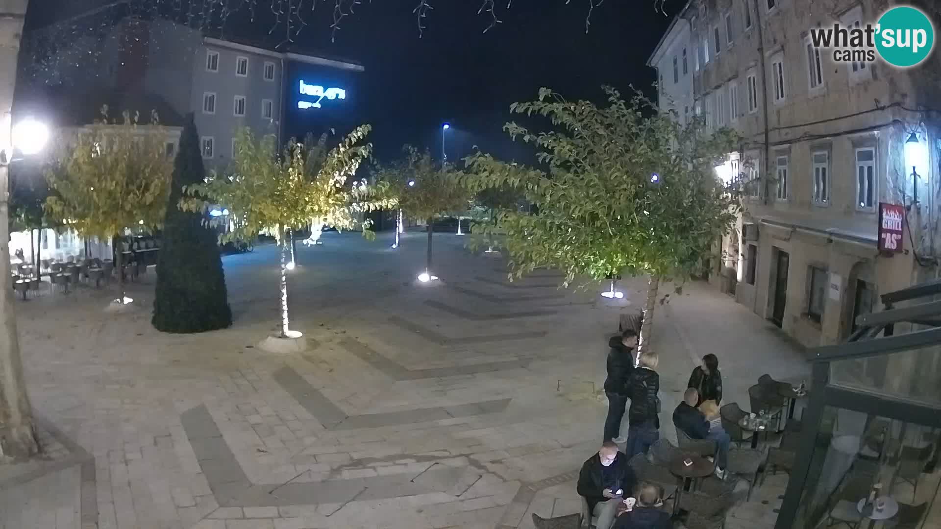 Centar grada Senja – Pavlinski trg – web kamere Dalmacija
