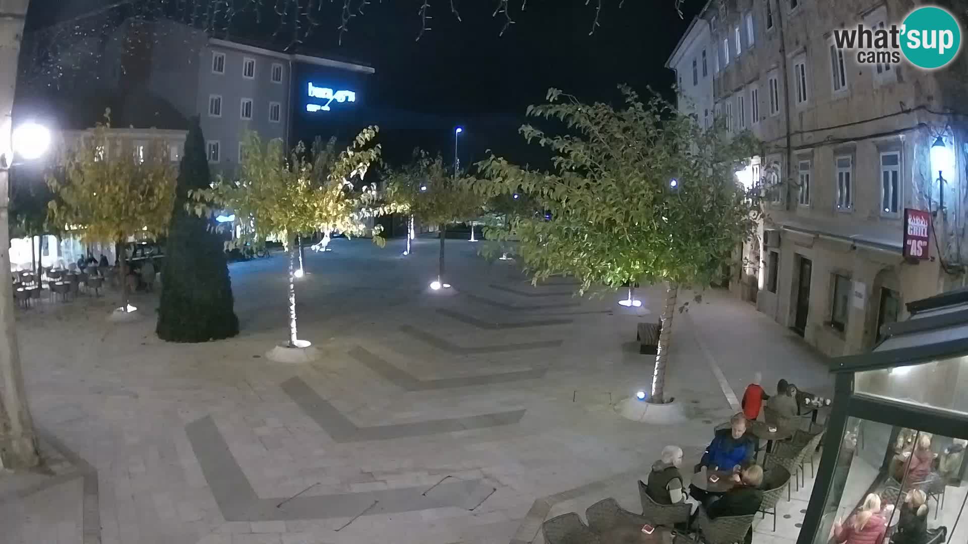 Center mesta Senj – Pavlinski trg – spletne kamere Dalmacija