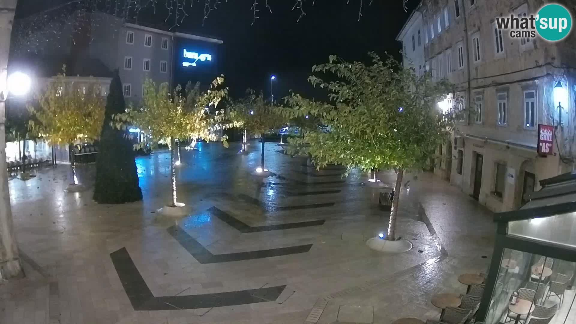 Zentrum der Stadt Senj – Pavlin platz – Live Cam Dalmatia
