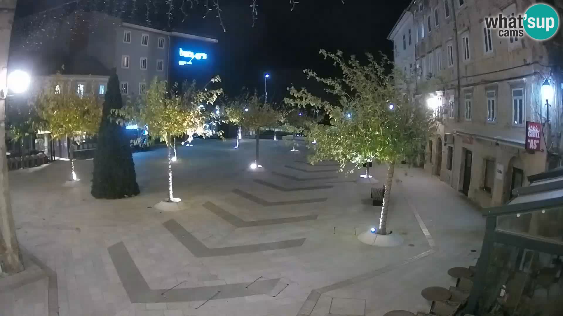 Zentrum der Stadt Senj – Pavlin platz – Live Cam Dalmatia
