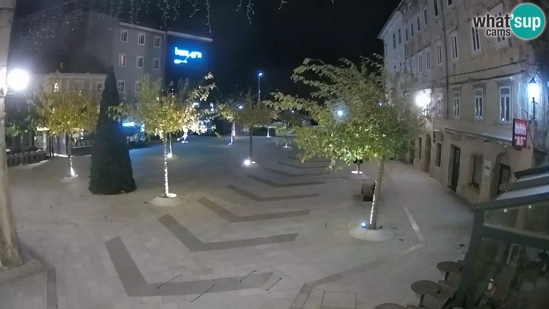 Zentrum der Stadt Senj – Pavlin platz – Live Cam Dalmatia