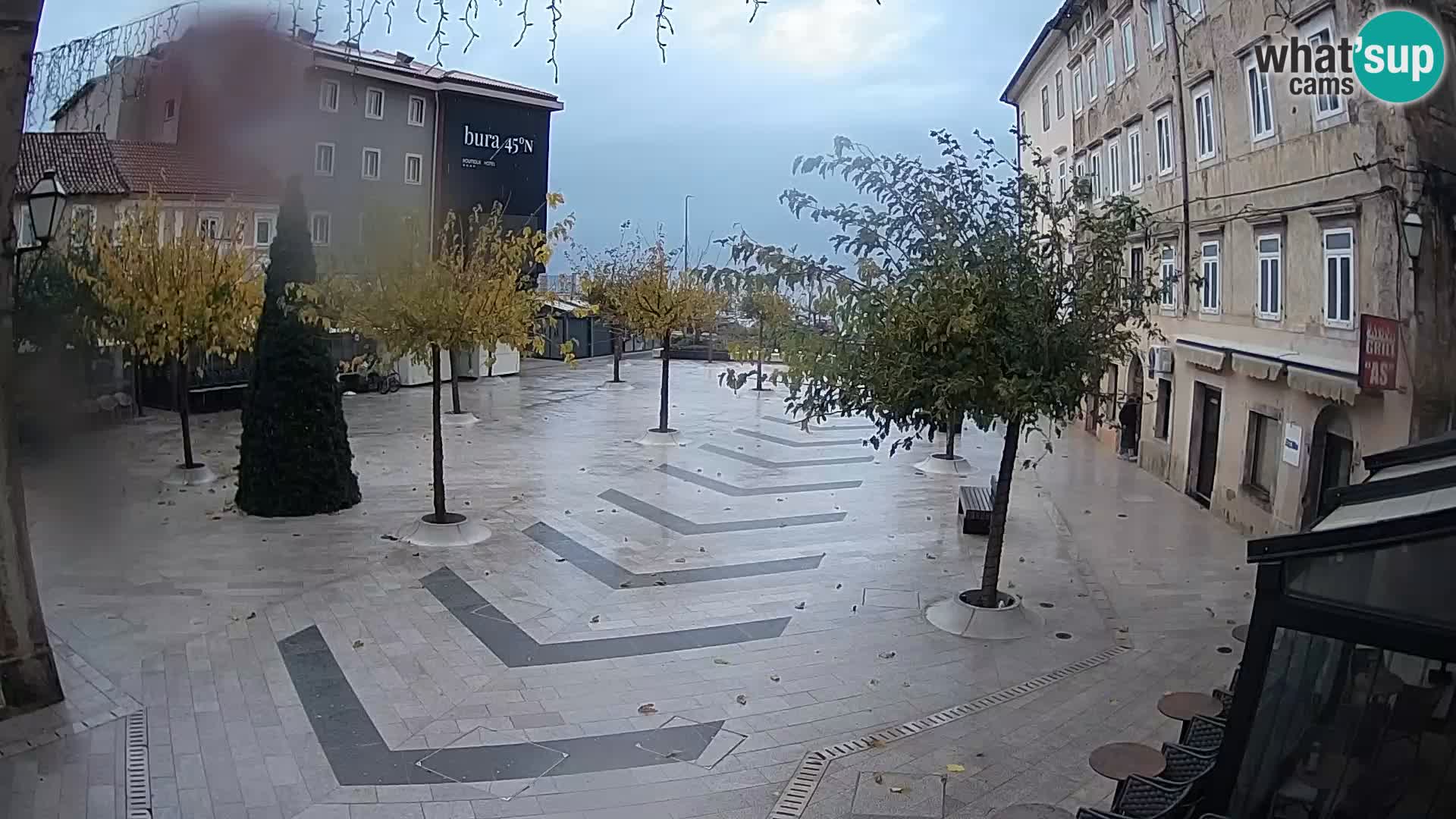 Zentrum der Stadt Senj – Pavlin platz – Live Cam Dalmatia