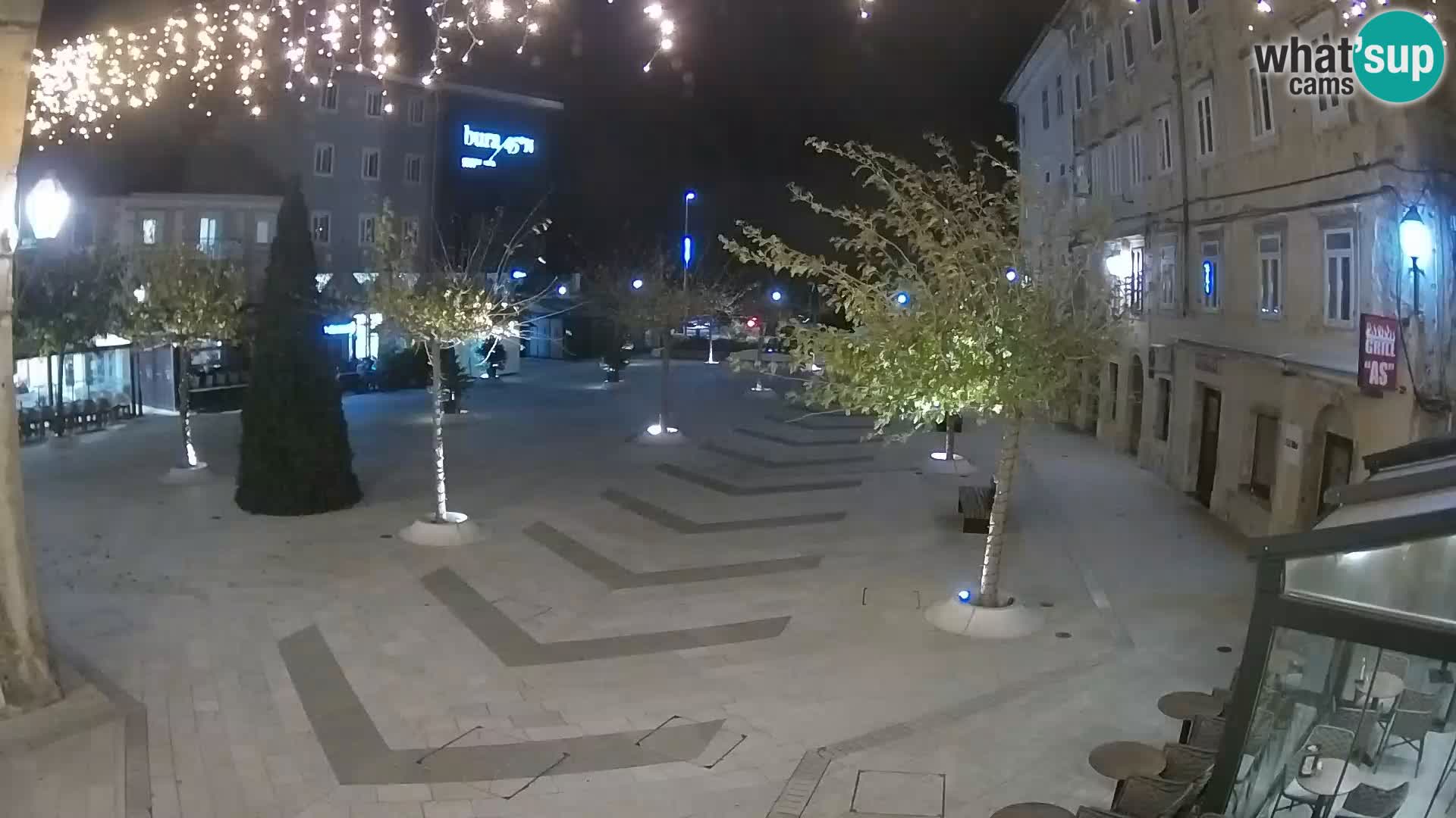 Zentrum der Stadt Senj – Pavlin platz – Live Cam Dalmatia