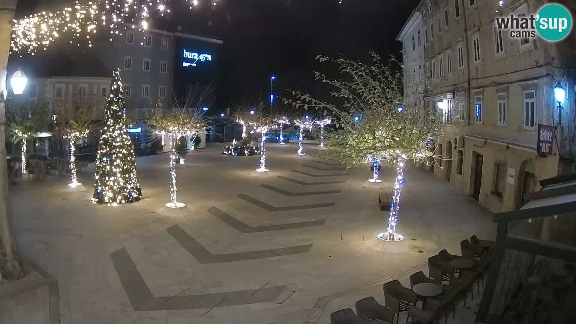 Centar grada Senja – Pavlinski trg – web kamere Dalmacija