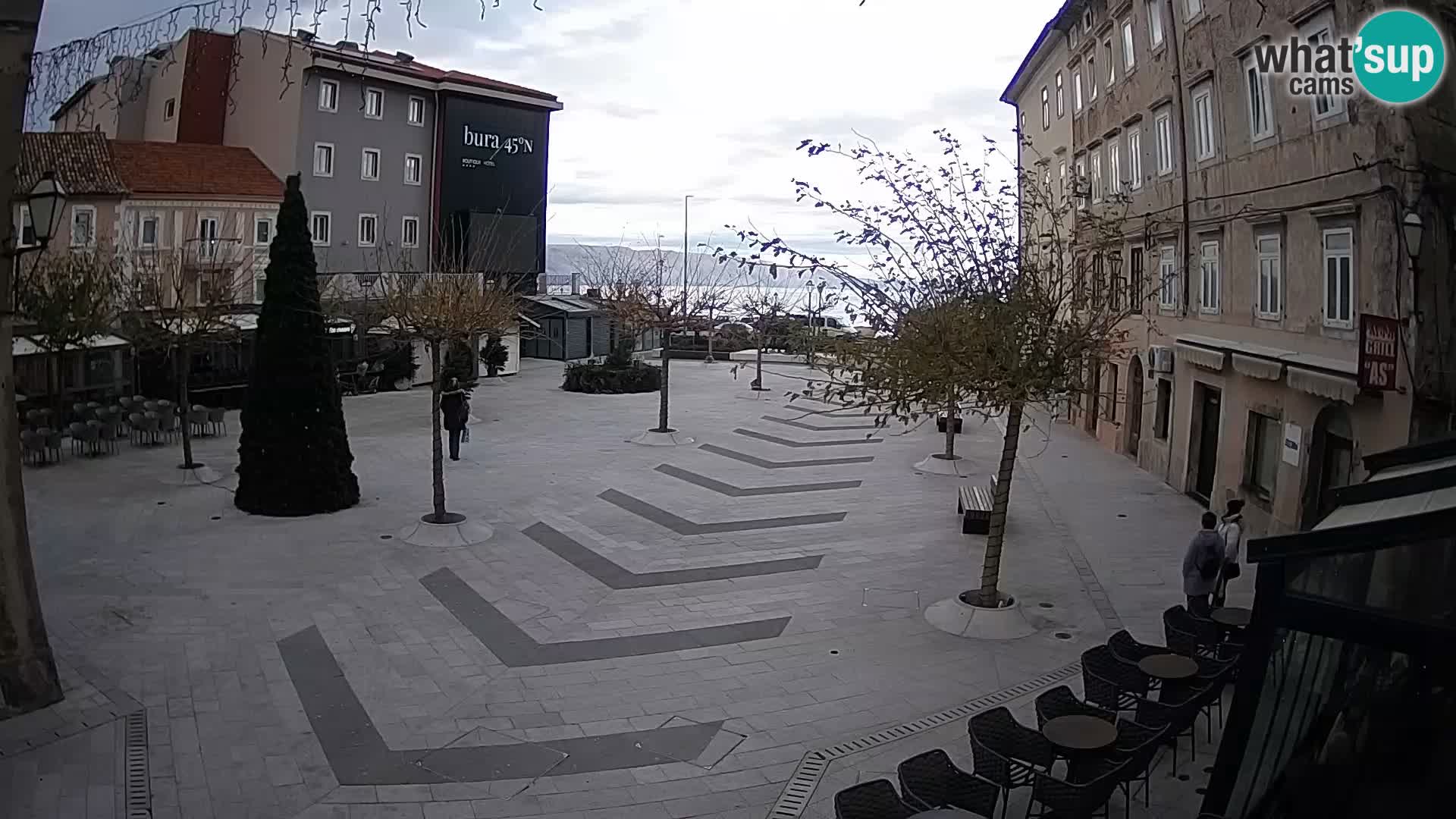 Zentrum der Stadt Senj – Pavlin platz – Live Cam Dalmatia