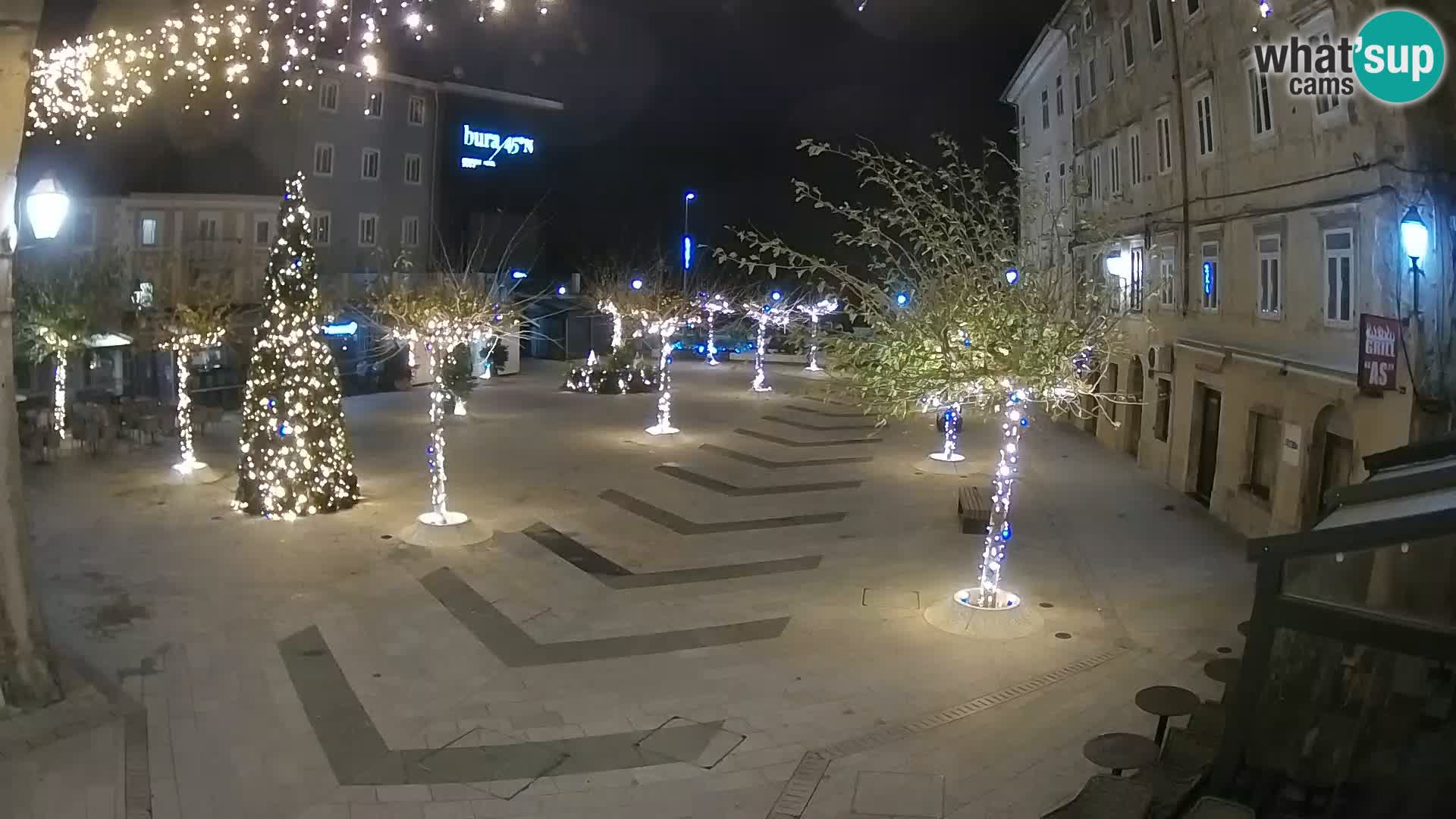 Zentrum der Stadt Senj – Pavlin platz – Live Cam Dalmatia