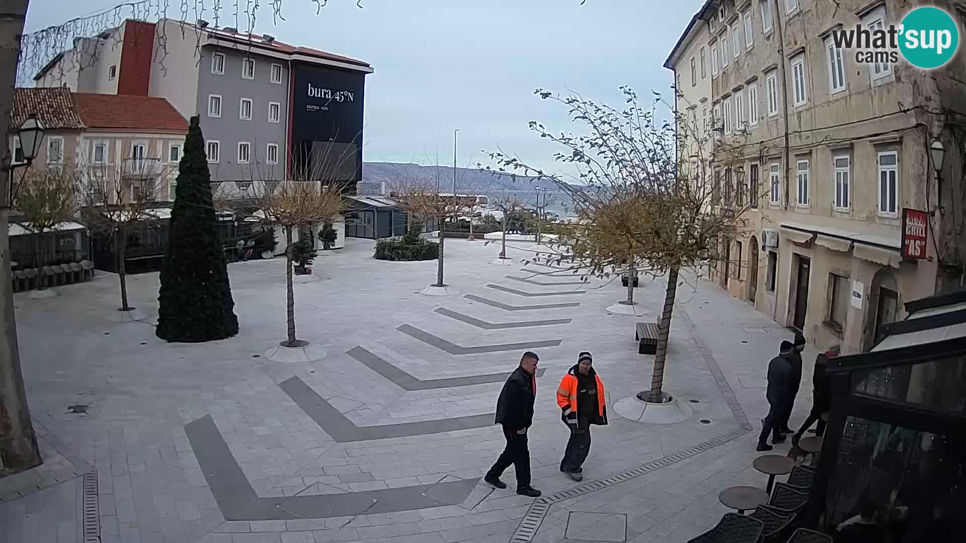 Zentrum der Stadt Senj – Pavlin platz – Live Cam Dalmatia