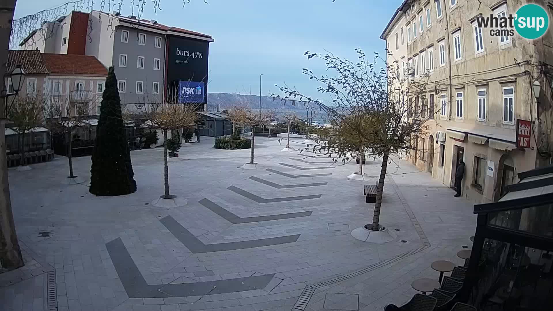 Center mesta Senj – Pavlinski trg – spletne kamere Dalmacija