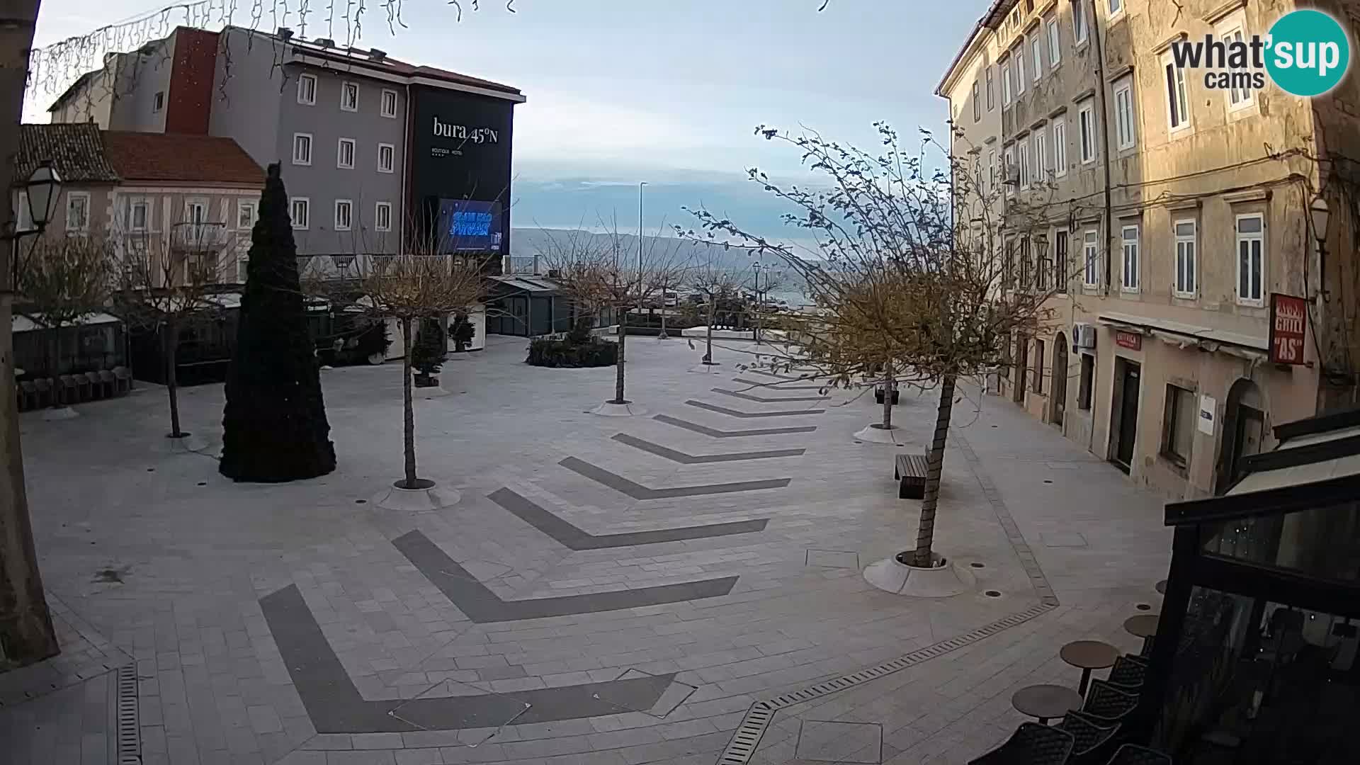 Centre de la ville de Senj – Place Pavlin – Live Cam Dalmatie