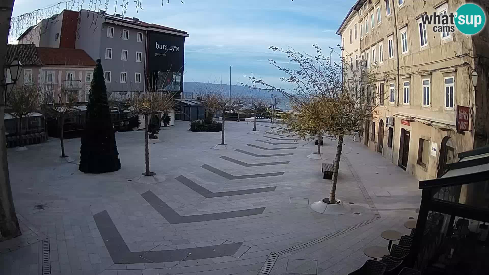 Centro de la ciudad de Senj – plaza Pavlin – Live Cam Dalmacia