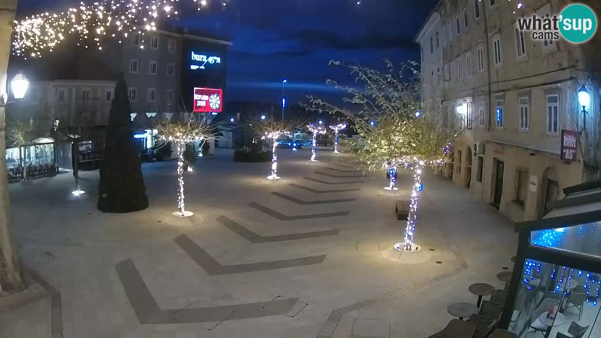 Zentrum der Stadt Senj – Pavlin platz – Live Cam Dalmatia