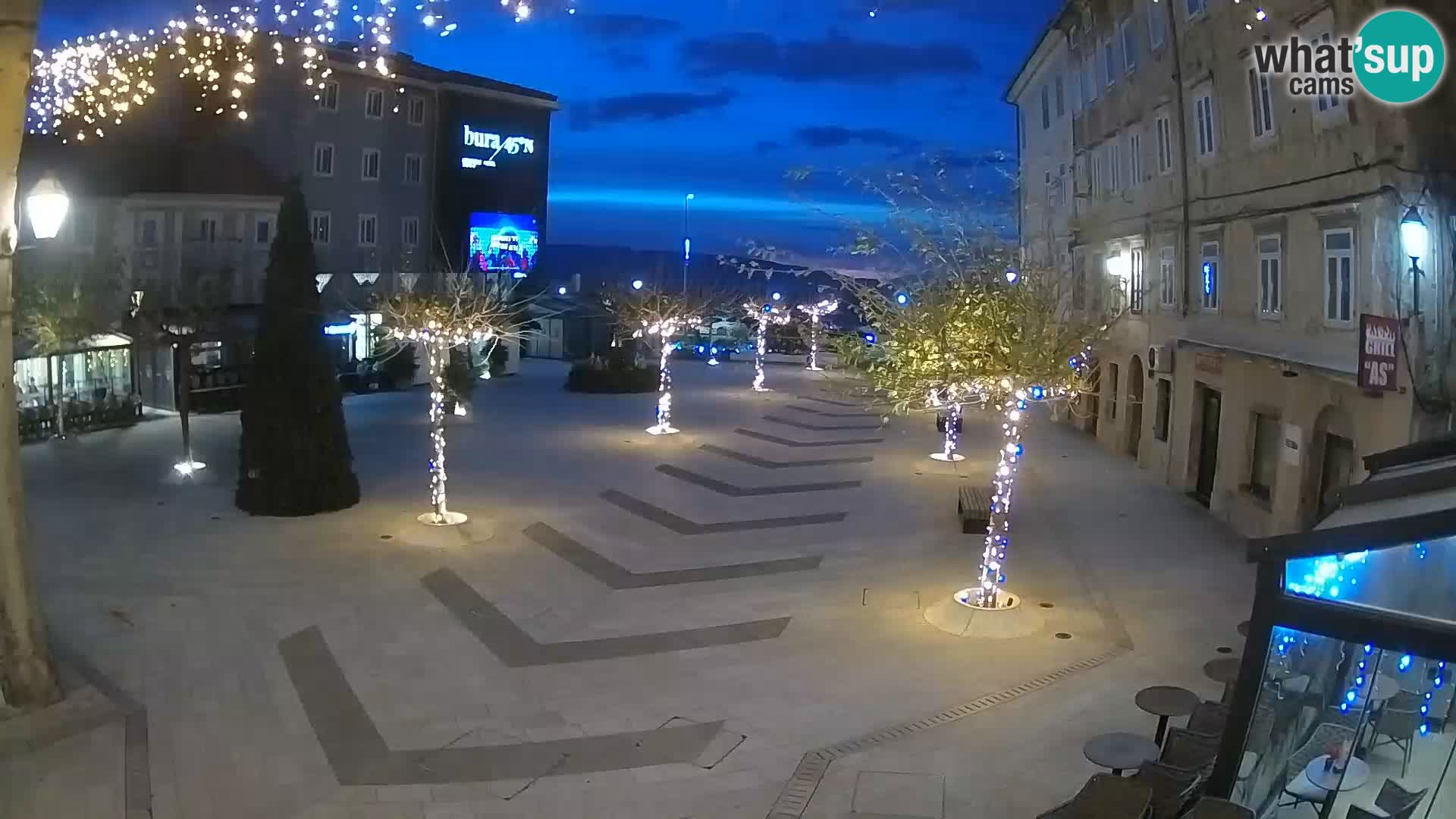Zentrum der Stadt Senj – Pavlin platz – Live Cam Dalmatia