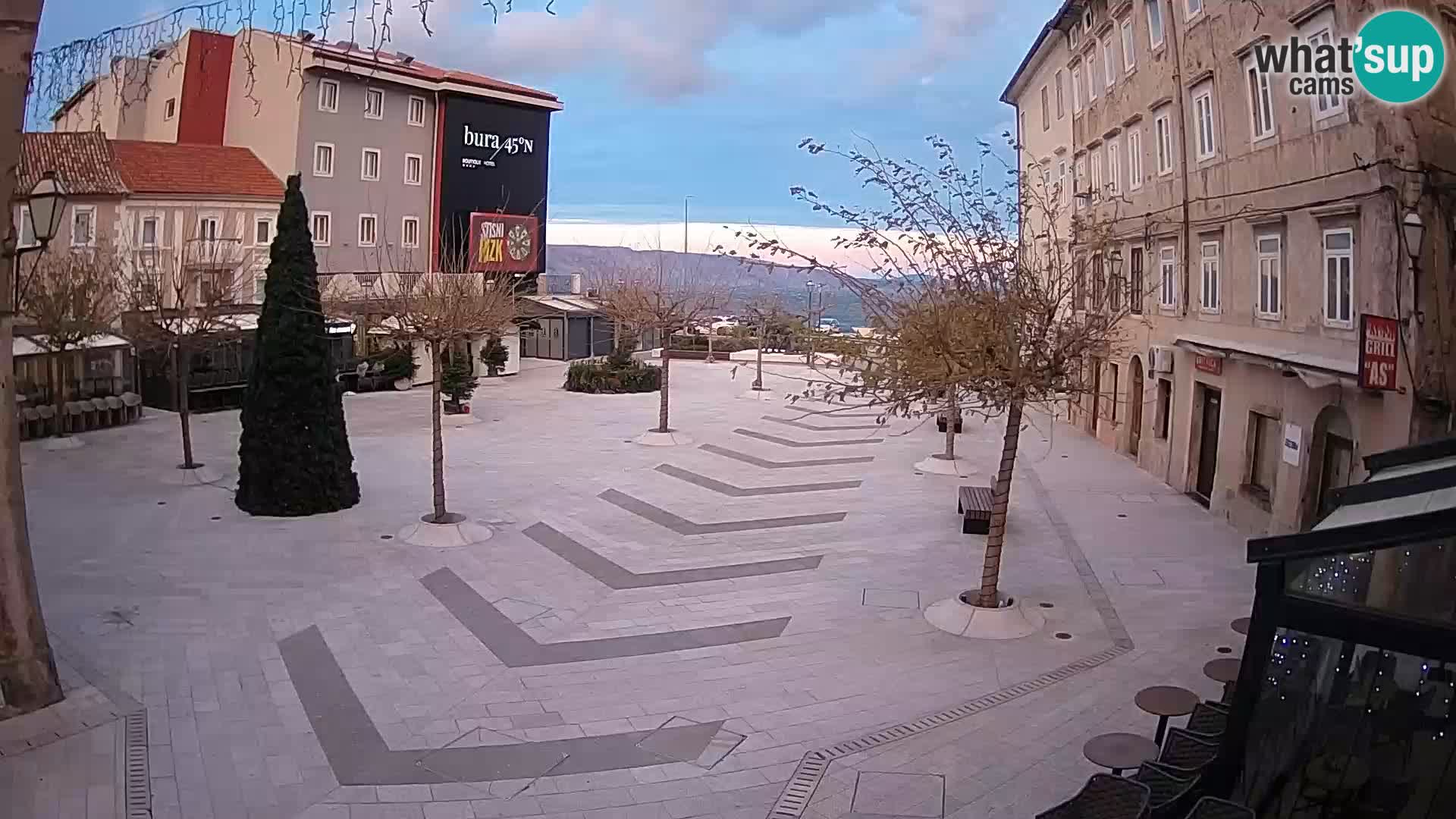 Zentrum der Stadt Senj – Pavlin platz – Live Cam Dalmatia