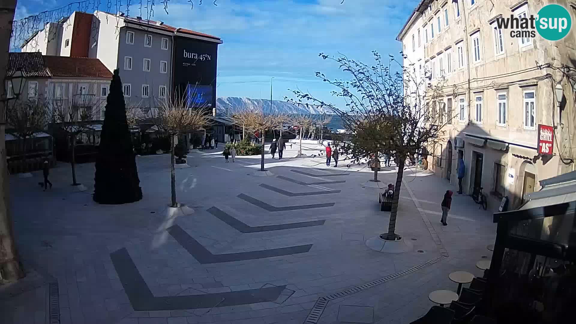 Zentrum der Stadt Senj – Pavlin platz – Live Cam Dalmatia