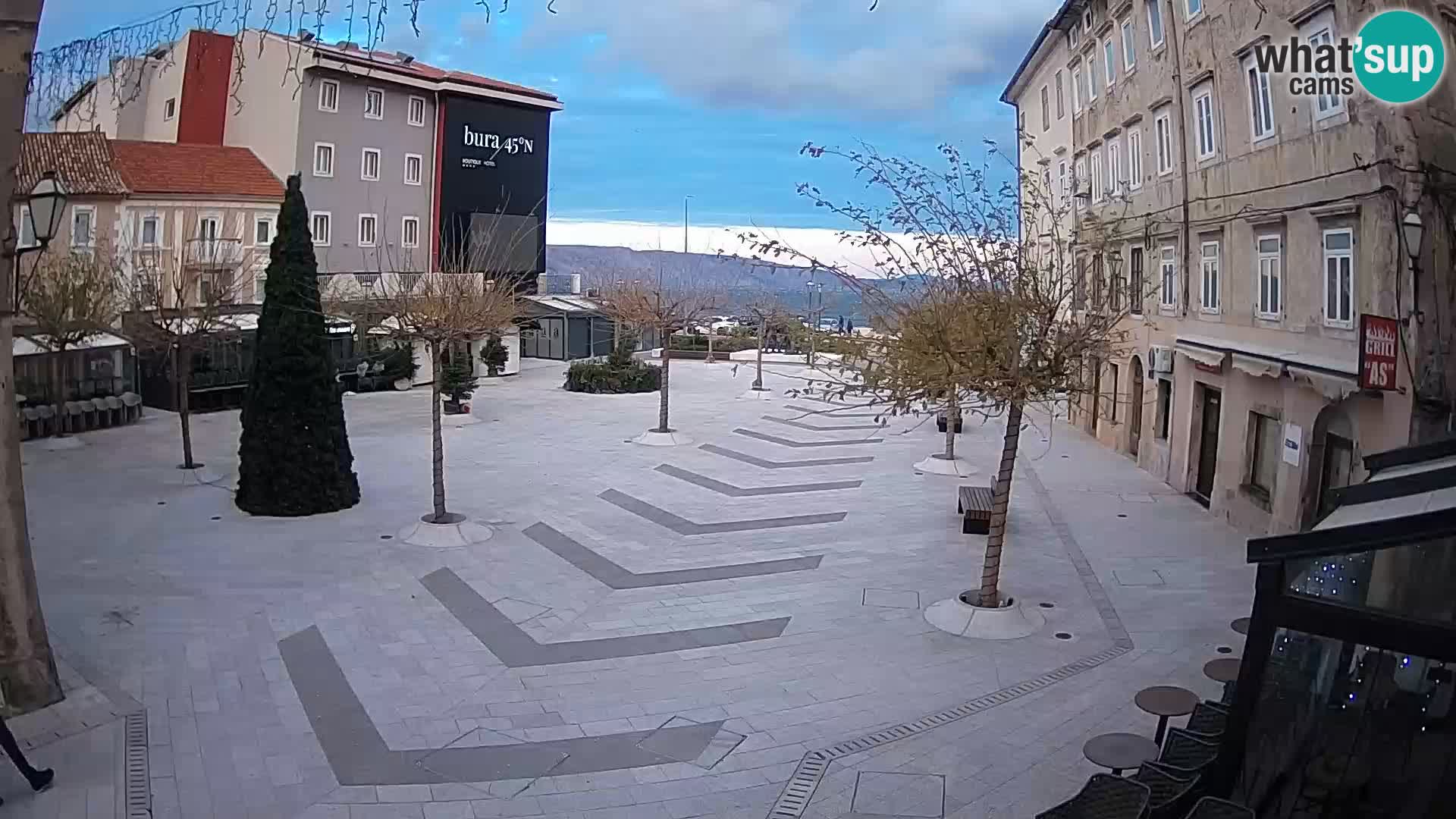 Centro de la ciudad de Senj – plaza Pavlin – Live Cam Dalmacia