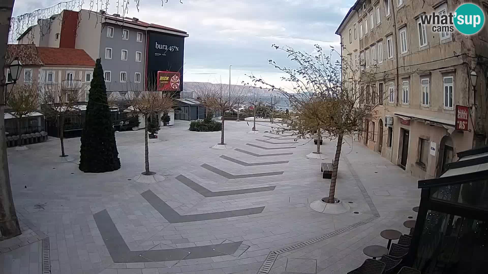 Zentrum der Stadt Senj – Pavlin platz – Live Cam Dalmatia